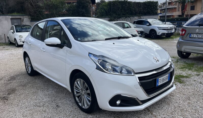 Peugeot 208 PureTech 82 5 porte Allure full