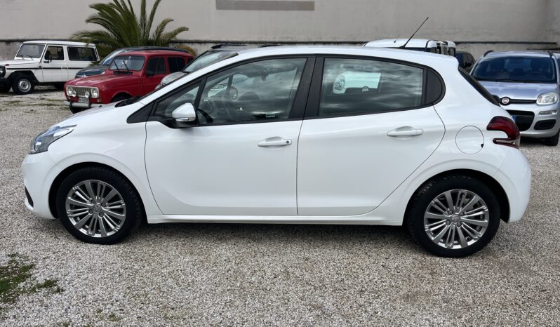 Peugeot 208 PureTech 82 5 porte Allure full