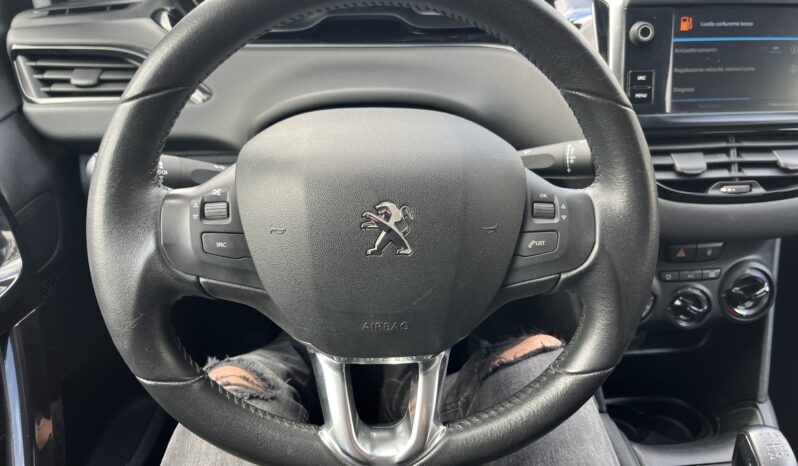Peugeot 208 PureTech 82 5 porte Allure full