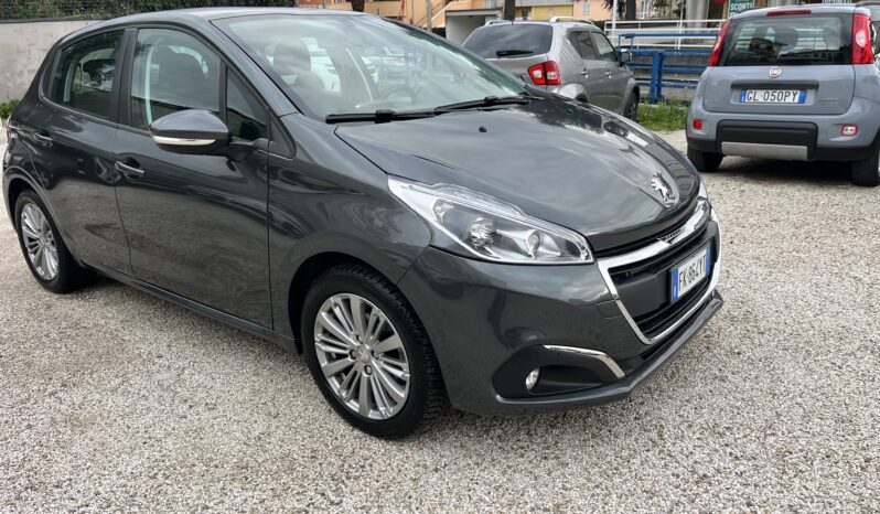 Peugeot 208 PureTech 82 5 porte Allure full