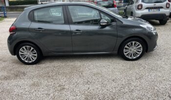 Peugeot 208 PureTech 82 5 porte Allure full