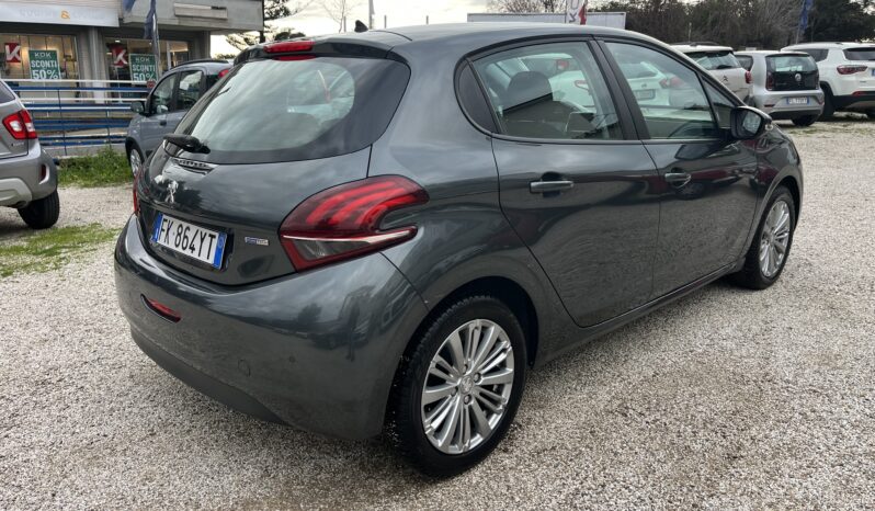 Peugeot 208 PureTech 82 5 porte Allure full