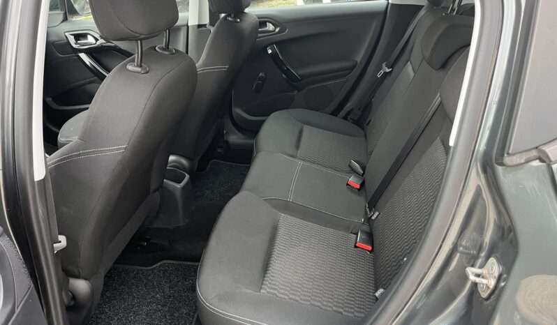 Peugeot 208 PureTech 82 5 porte Allure full