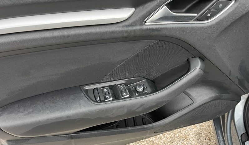 Audi A3 SPB 1.6 TDI 105 CV CR Ambition full